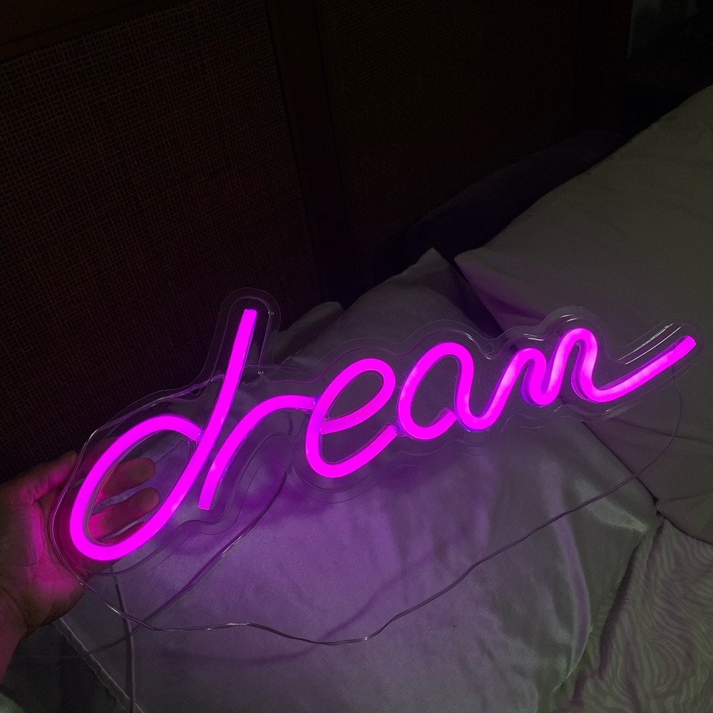 Pink Neon 'Dream' Sign
